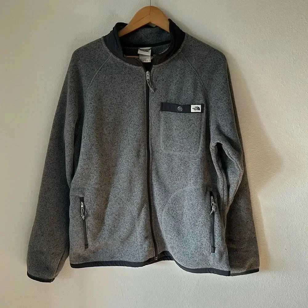 The North Face L men’s zip front fleece jacket grey w/ charcoal great pre owned
